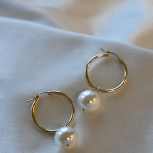 Katie Waltman Oversized Pearl Earrings