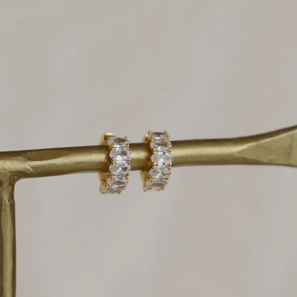 Katie Waltman Cleo Huggies