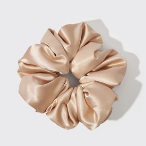 Kitsch Holiday Cloud Pillow Scrunchie