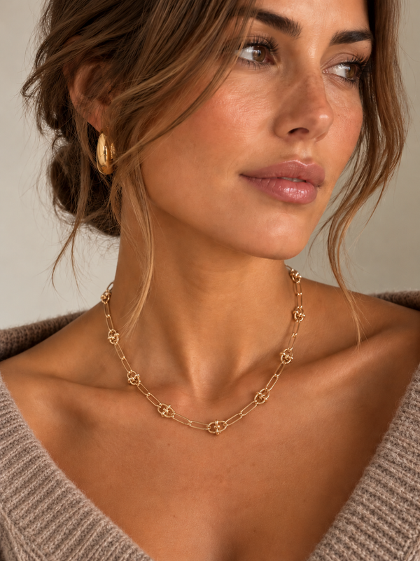 Lissy Knotted Paperclip Chain Necklace