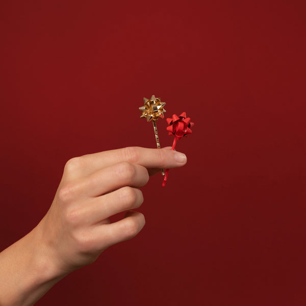 Kitsch Holiday Bow Bobby Pins