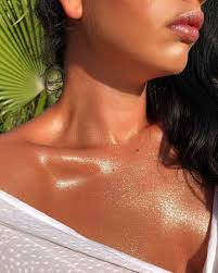 Euphoria Body Glow Spray
